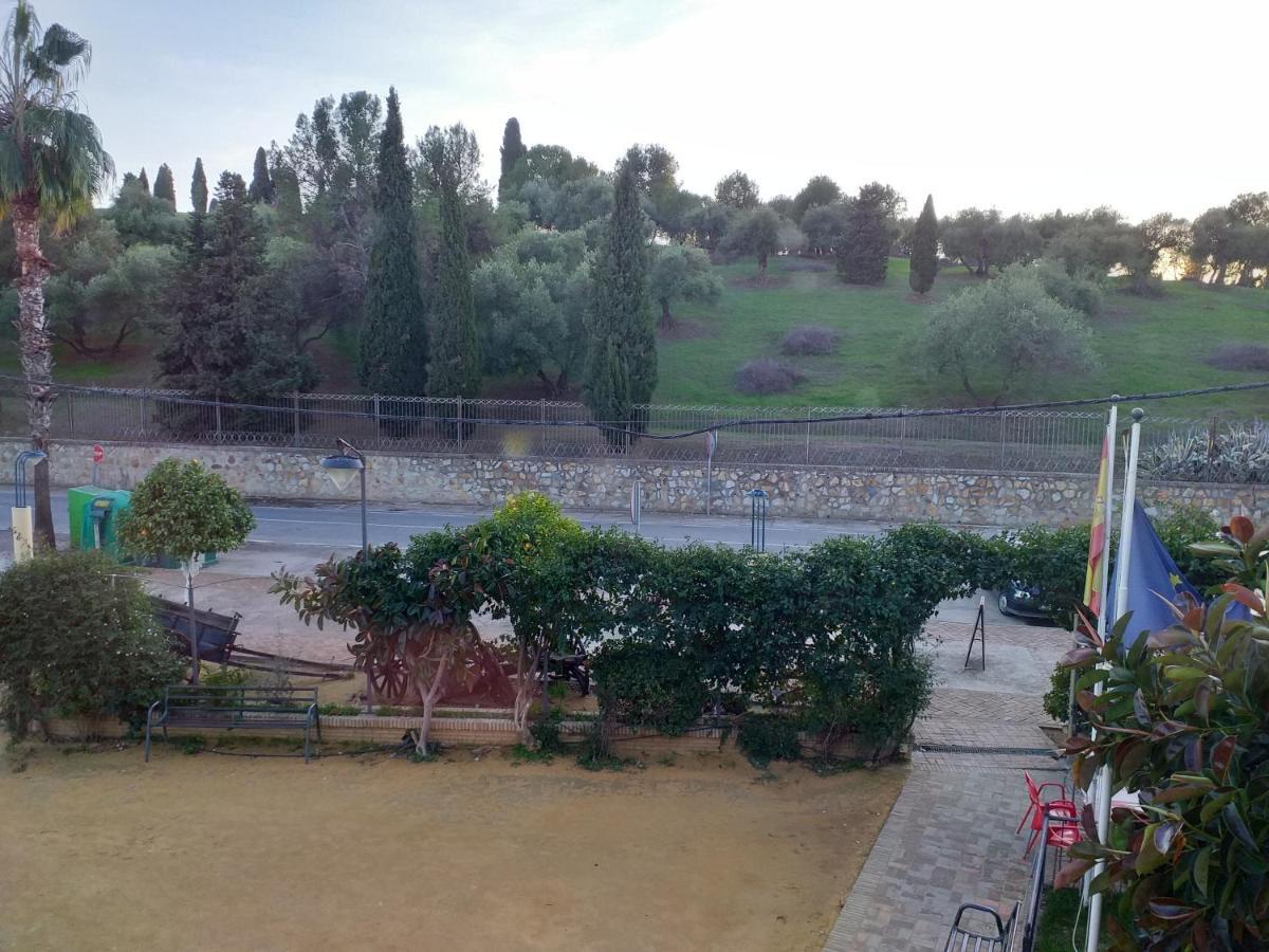 Hotel Anfiteatro Romano Santiponce Exteriér fotografie