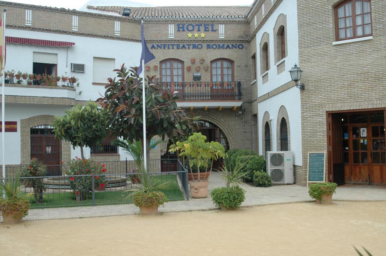 Hotel Anfiteatro Romano Santiponce Exteriér fotografie